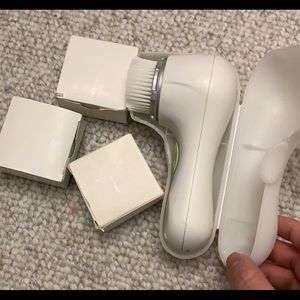 mia2 clarisonic with 3 extra head